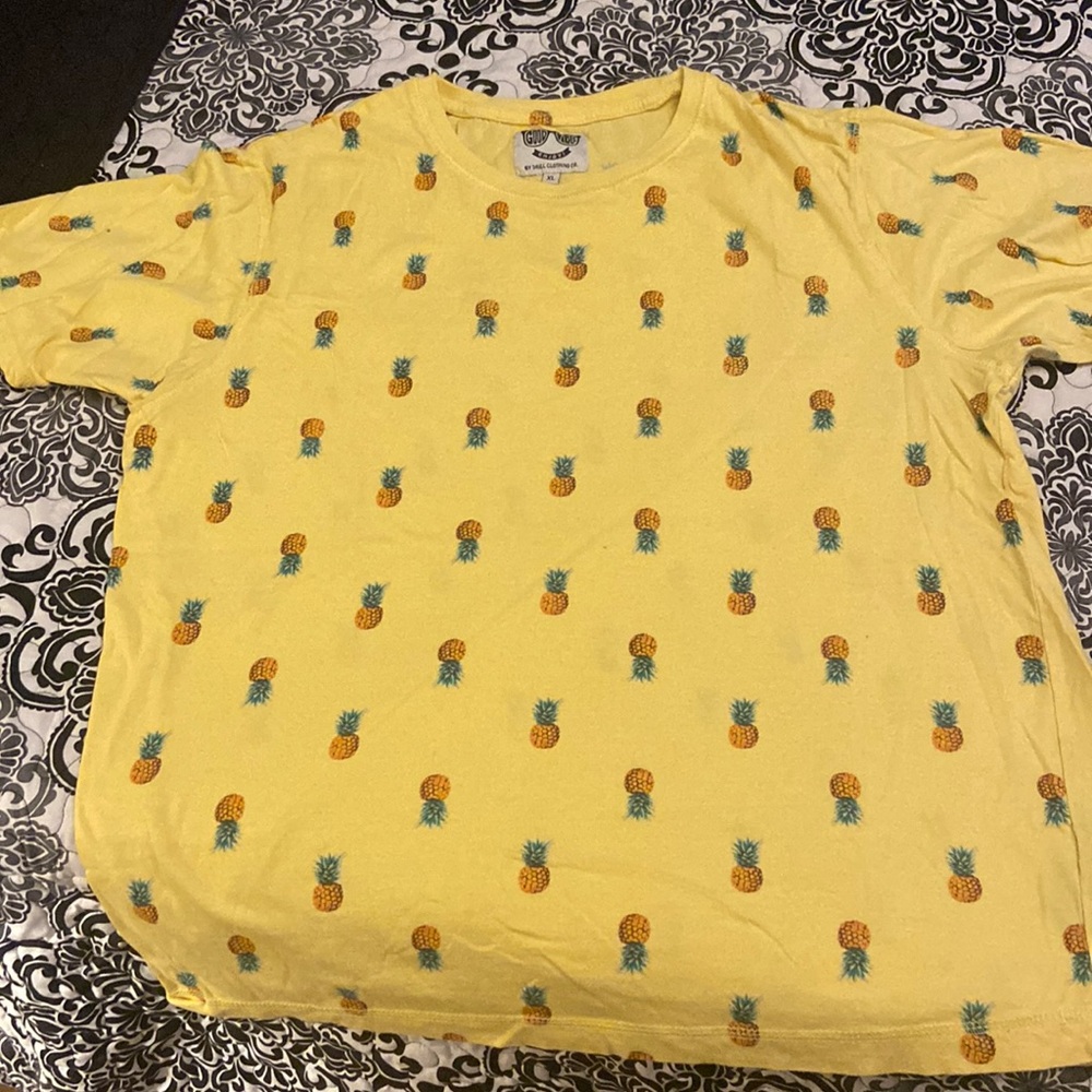 Teen Boys XL Pineapple T Shirt
